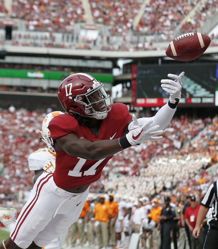 sims sideline catch v tennessee front angle_preview